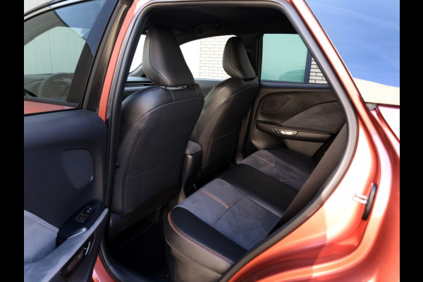 Lexus LBX 1.5 Cool 2WD | Memory Seat | Leder/Alcantara | Dodehoek