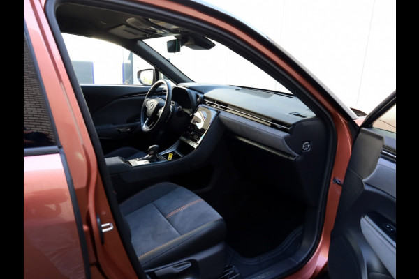 Lexus LBX 1.5 Cool 2WD | Memory Seat | Leder/Alcantara | Dodehoek