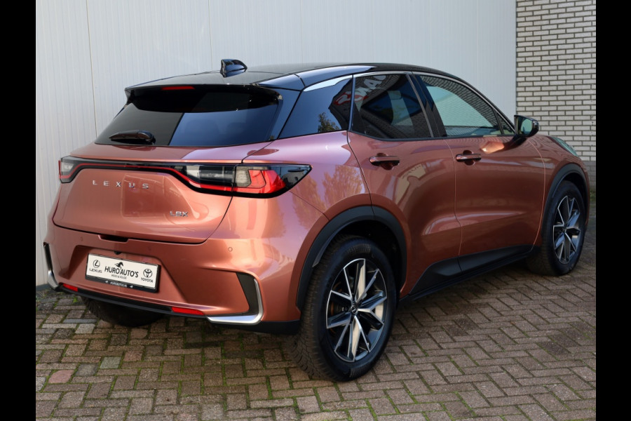 Lexus LBX 1.5 Cool 2WD | Memory Seat | Leder/Alcantara | Dodehoek