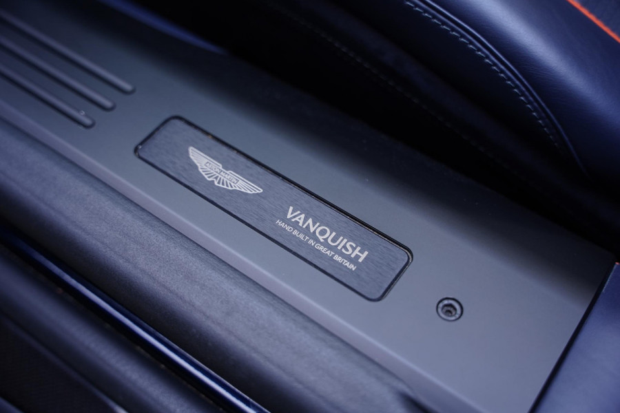 Aston Martin Vanquish 5.2 V12 Volante / FULL CARBON INTERIOR + EXTERIOR