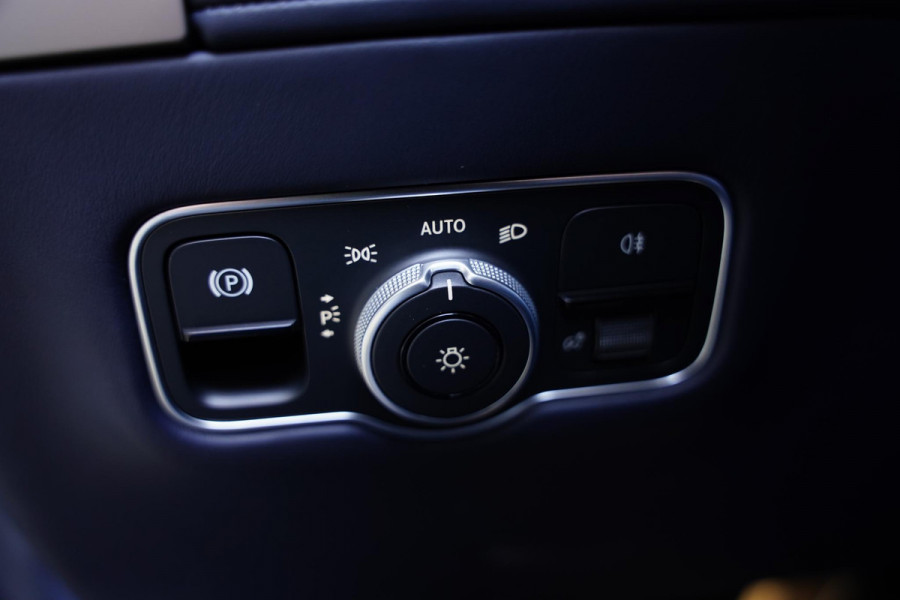 Aston Martin Vanquish 5.2 V12 Volante / FULL CARBON INTERIOR + EXTERIOR
