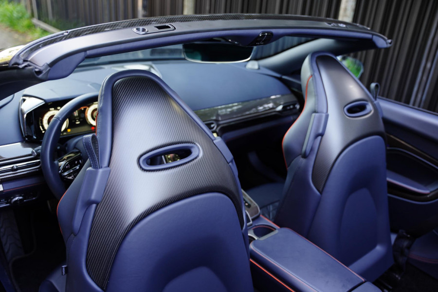 Aston Martin Vanquish 5.2 V12 Volante / FULL CARBON INTERIOR + EXTERIOR