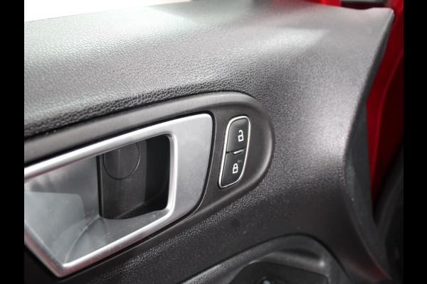 Ford EcoSport 1.0 EcoBoost ST-Line Black Climate control Navigatie Parkeersensoren Camera Sfeerverlichting Lichtmetalen velgen