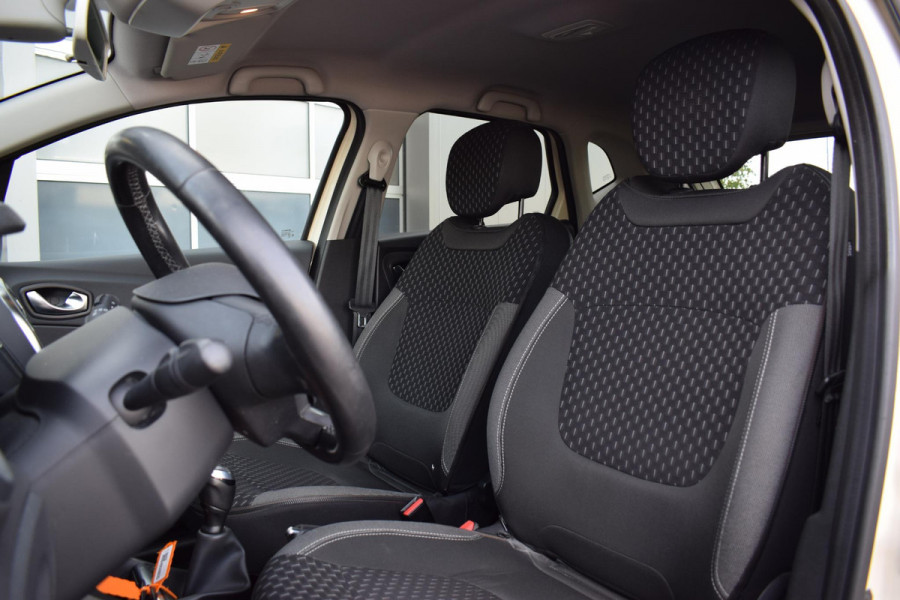 Renault Captur 0.9 TCe Intens | Trekhaak | Camera | Cruise | Climate
