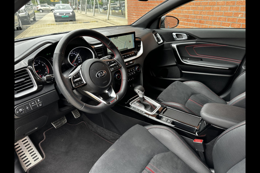 Kia ProCeed 1.6 T-GDi 204pk Automaat GT Navigatie Climate Control Electrische bedienbare achterklep Adaptieve Cruise Control Camera Dab Keyless start