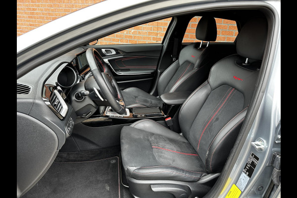 Kia ProCeed 1.6 T-GDi 204pk Automaat GT Navigatie Climate Control Electrische bedienbare achterklep Adaptieve Cruise Control Camera Dab Keyless start