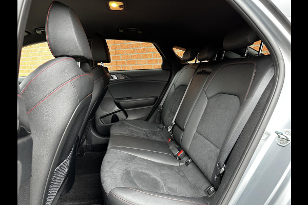 Kia ProCeed 1.6 T-GDi 204pk Automaat GT Navigatie Climate Control Electrische bedienbare achterklep Adaptieve Cruise Control Camera Dab Keyless start
