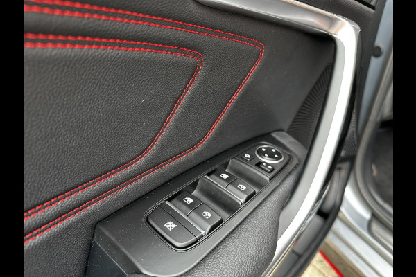 Kia ProCeed 1.6 T-GDi 204pk Automaat GT Navigatie Climate Control Electrische bedienbare achterklep Adaptieve Cruise Control Camera Dab Keyless start