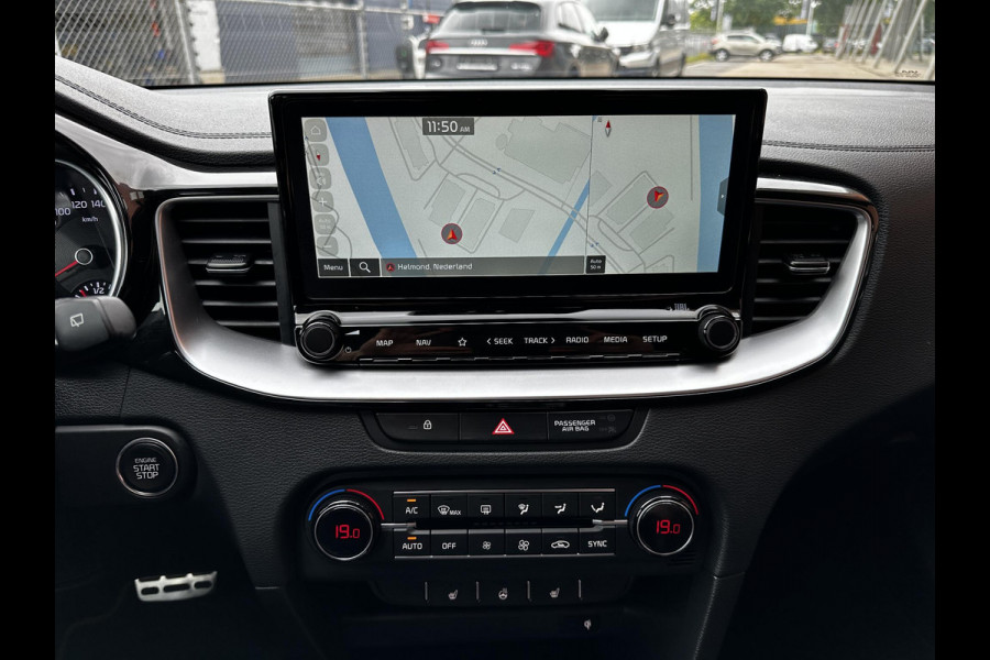 Kia ProCeed 1.6 T-GDi 204pk Automaat GT Navigatie Climate Control Electrische bedienbare achterklep Adaptieve Cruise Control Camera Dab Keyless start