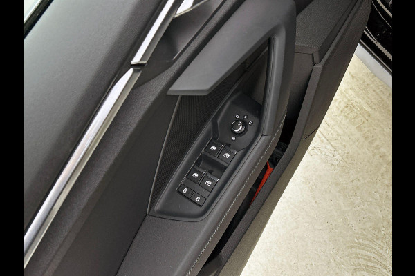 Audi A3 Limousine 30 TFSI S edition Navigatie Apple Carplay/Android Auto Parkeersensoren Adaptive Cruise Control Virtual Cockpit Climate Control Getinte ramen Lichtmetalen velgen