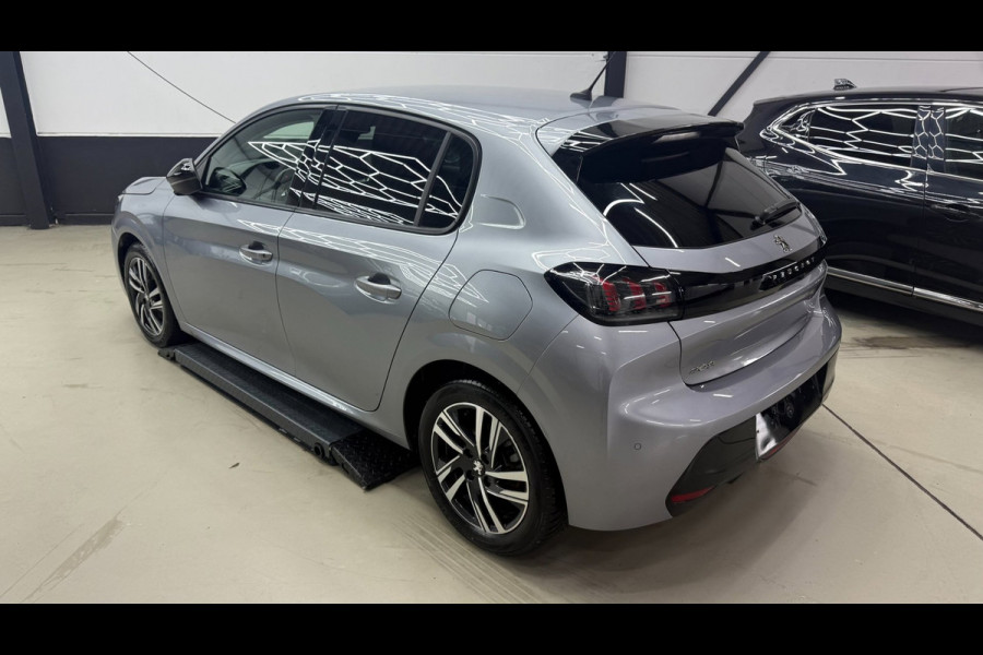 Peugeot 208 1.2 Allure Pack,Apple carplay cruise control