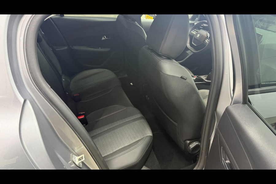 Peugeot 208 1.2 Allure Pack,Apple carplay cruise control