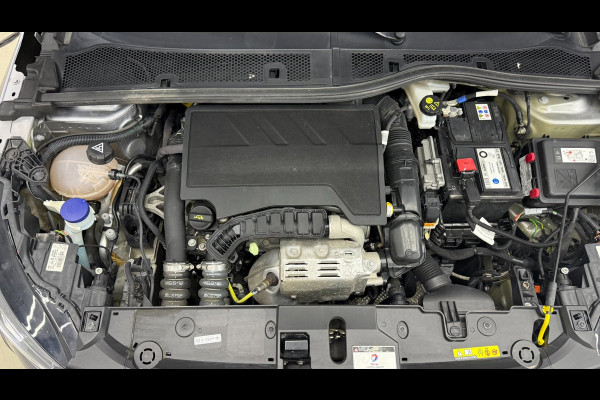 Peugeot 208 1.2 Allure Pack,Apple carplay cruise control