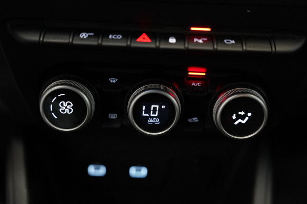 Dacia Duster 1.0 TCe 100 ECO-G Extreme LED Bar Imperial Trekhaak Blindspot PDC 360 camera NAP!