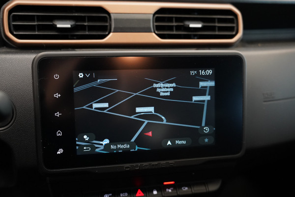 Dacia Duster 1.0 TCe 100 ECO-G Extreme LED Bar Imperial Trekhaak Blindspot PDC 360 camera NAP!