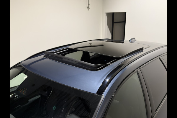 Volvo XC60 2.0 T6 Plug-in hybrid AWD R-Design | Panoramadak | Harman & Kardon Audio | Full LED koplampen