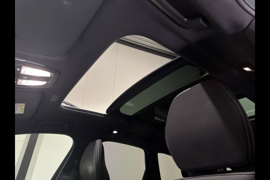 Volvo XC60 2.0 T6 Plug-in hybrid AWD R-Design | Panoramadak | Harman & Kardon Audio | Full LED koplampen