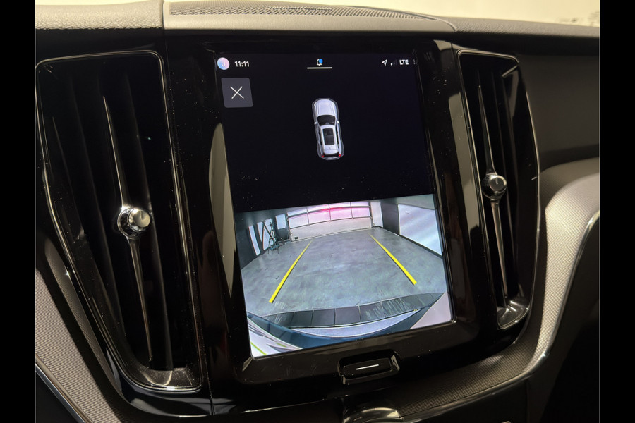 Volvo XC60 2.0 T6 Plug-in hybrid AWD R-Design | Panoramadak | Harman & Kardon Audio | Full LED koplampen