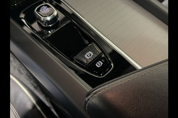 Volvo XC60 2.0 T6 Plug-in hybrid AWD R-Design | Panoramadak | Harman & Kardon Audio | Full LED koplampen