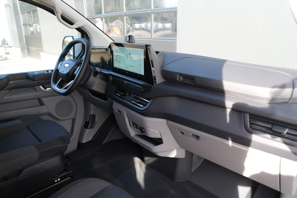 Ford E-Transit Custom 340 L2H1 Limited 71 kWh 218pk - ACC - 360 camera - Navigatie - Stoelverwarming - AGR bestuurdersstoel - Blind Spot - Rijklaar