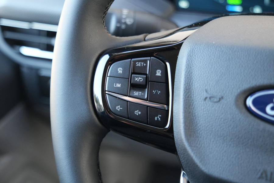 Ford E-Transit Custom 340 L2H1 Limited 71 kWh 218pk - ACC - 360 camera - Navigatie - Stoelverwarming - AGR bestuurdersstoel - Blind Spot - Rijklaar