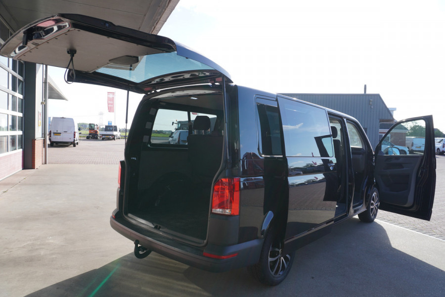 Volkswagen Transporter Kombi 2.0 TDI 150PK L2H1 9 Persoons nr. V120 | Airco | Cruise | Navi | trekhaak
