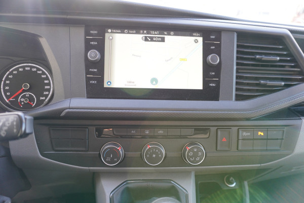 Volkswagen Transporter Kombi 2.0 TDI 150PK L2H1 9 Persoons nr. V120 | Airco | Cruise | Navi | trekhaak