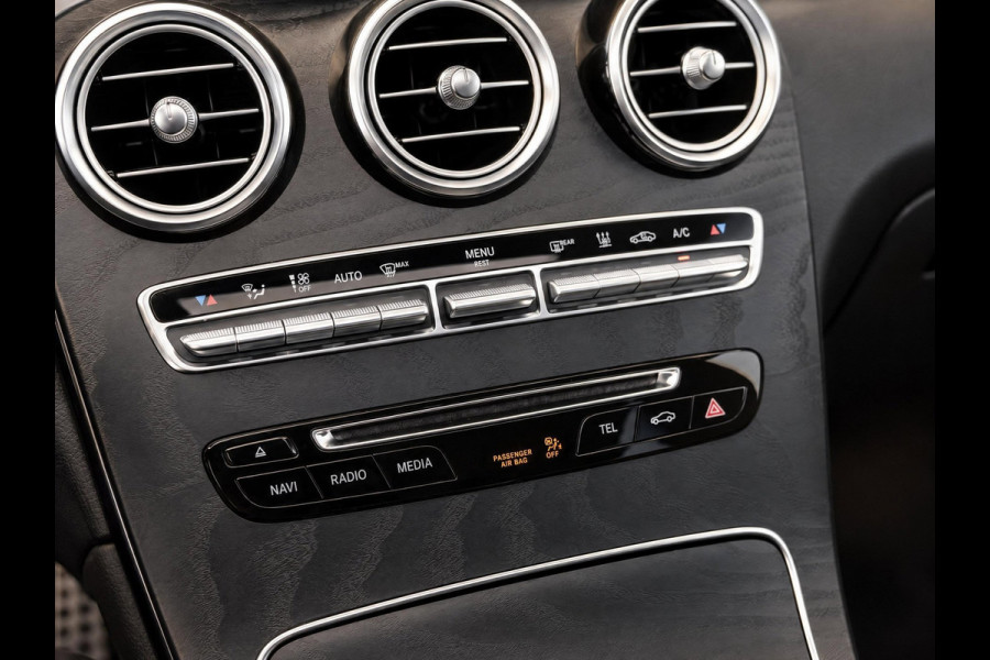 Mercedes-Benz GLC Coupé 350e 4MATIC Premium Plus AMG Night | Luchtvering | Burmester | Pano | Ventilatie