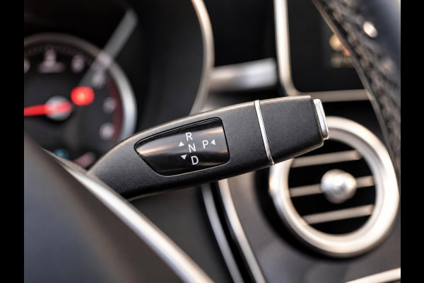 Mercedes-Benz GLC Coupé 350e 4MATIC Premium Plus AMG Night | Luchtvering | Burmester | Pano | Ventilatie