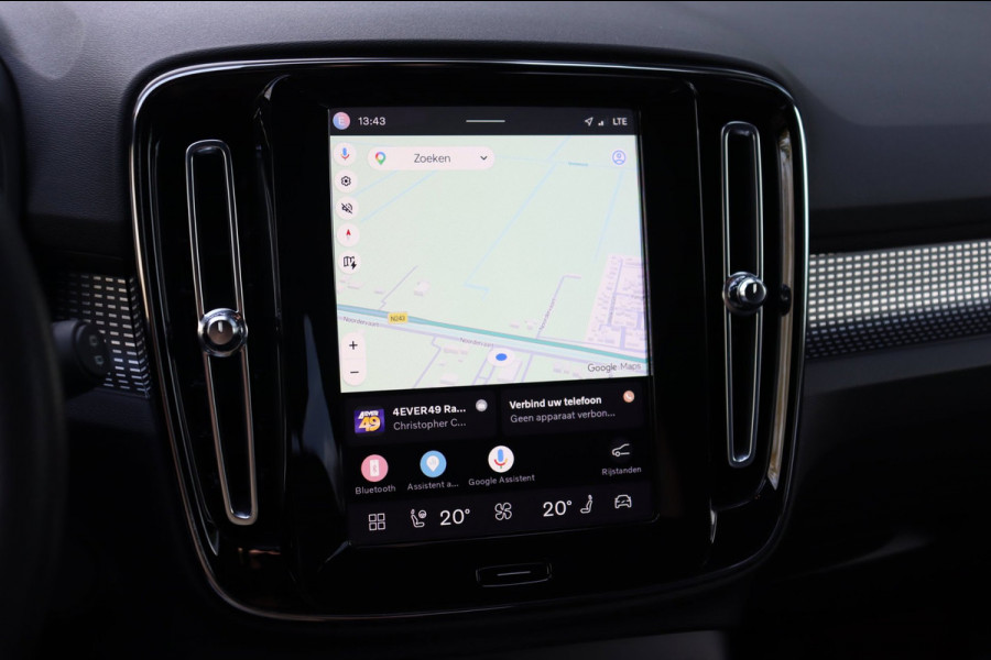 Volvo XC40 Recharge P8 AWD R-Design Org.NL Parelmoer el.trekhaak leer+vw el.klep camera SOH 91,64%