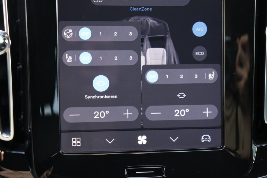 Volvo XC40 Recharge P8 AWD R-Design Org.NL Parelmoer el.trekhaak leer+vw el.klep camera SOH 91,64%