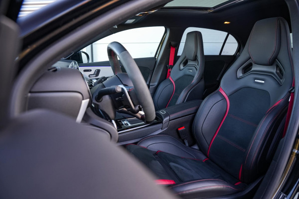 Mercedes-Benz A-Klasse AMG 45 S 4MATIC+ Burmester Aero Schaalstoelen 360 Camera Memory Stoelen HUD 422PK!