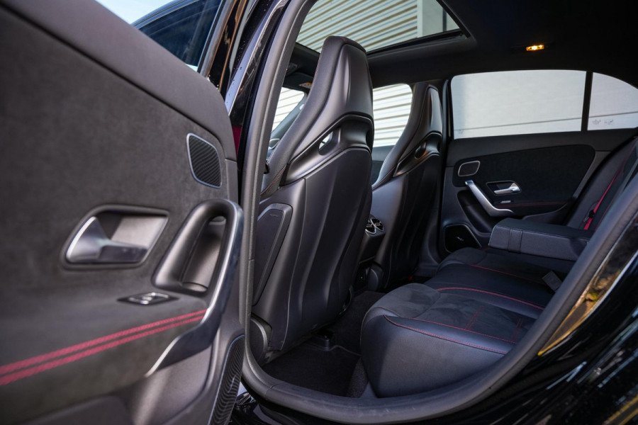 Mercedes-Benz A-Klasse AMG 45 S 4MATIC+ Burmester Aero Schaalstoelen 360 Camera Memory Stoelen HUD 422PK!