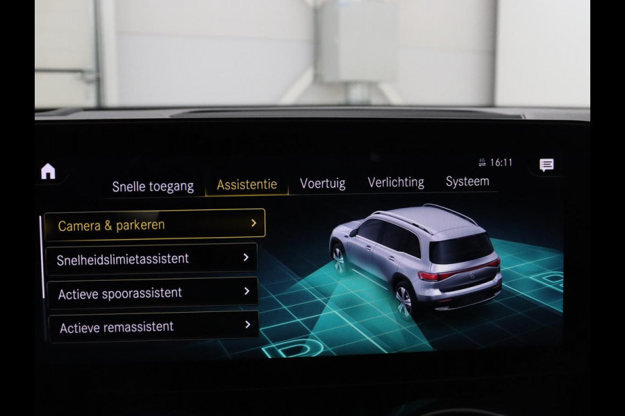 Mercedes-Benz EQB 300 4MATIC AMG Line 67 kWh | SOH 94,7% | Panoramadak | Half leder | Memory | Stoelverwarming | Cruise control | Head-up | 360 Camera | Sfeerverlichting