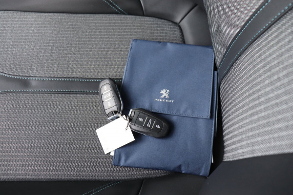 Peugeot 5008 1.2 PT Blue L. Allure Org.NL 7-pers. camera el.klep
