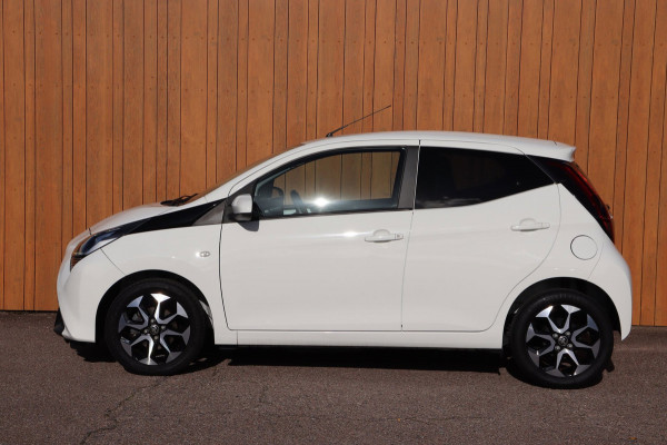 Toyota Aygo 1.0 VVT-i x-joy Org.NL camera ecc carplay lane-assist