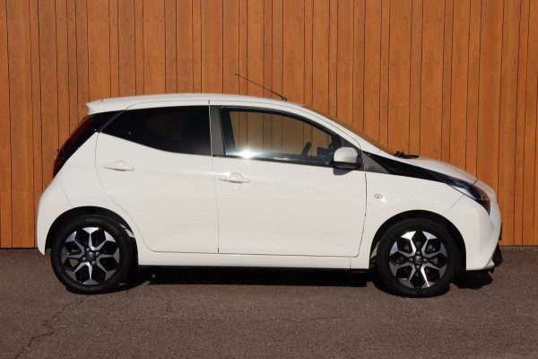 Toyota Aygo 1.0 VVT-i x-joy Org.NL camera ecc carplay lane-assist