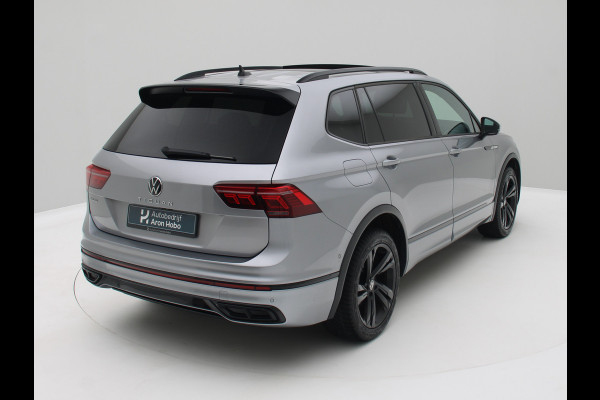 Volkswagen Tiguan Allspace 1.5 TSI R-Line 7p. Pano, Trekhaak, Stoelverwarming/ventilatie