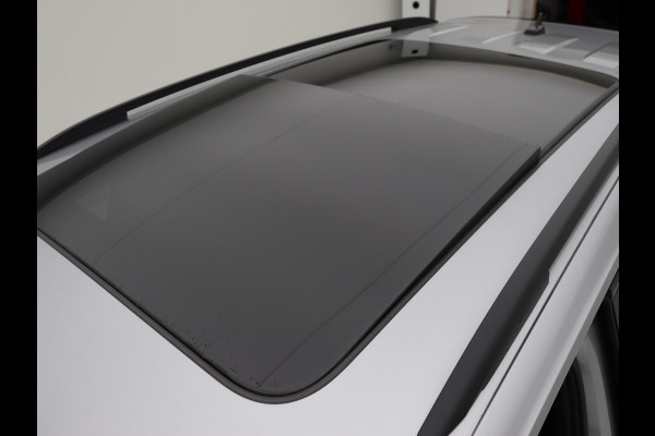 Volkswagen Tiguan Allspace 1.5 TSI R-Line 7p. Pano, Trekhaak, Stoelverwarming/ventilatie
