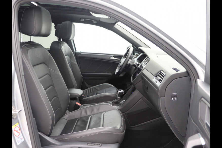 Volkswagen Tiguan Allspace 1.5 TSI R-Line 7p. Pano, Trekhaak, Stoelverwarming/ventilatie