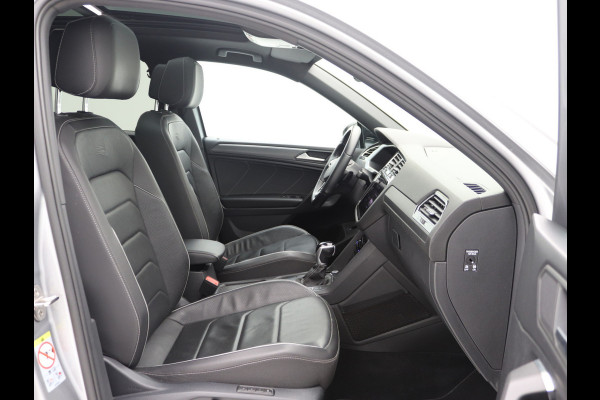 Volkswagen Tiguan Allspace 1.5 TSI R-Line 7p. Pano, Trekhaak, Stoelverwarming/ventilatie