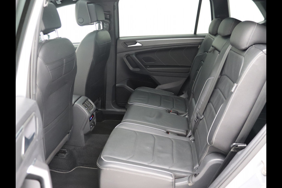 Volkswagen Tiguan Allspace 1.5 TSI R-Line 7p. Pano, Trekhaak, Stoelverwarming/ventilatie