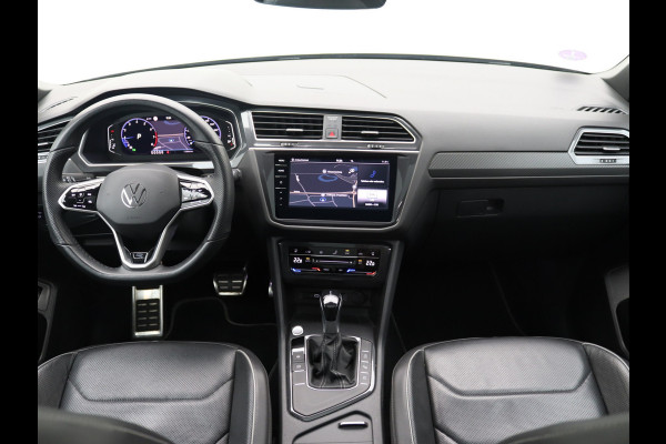 Volkswagen Tiguan Allspace 1.5 TSI R-Line 7p. Pano, Trekhaak, Stoelverwarming/ventilatie