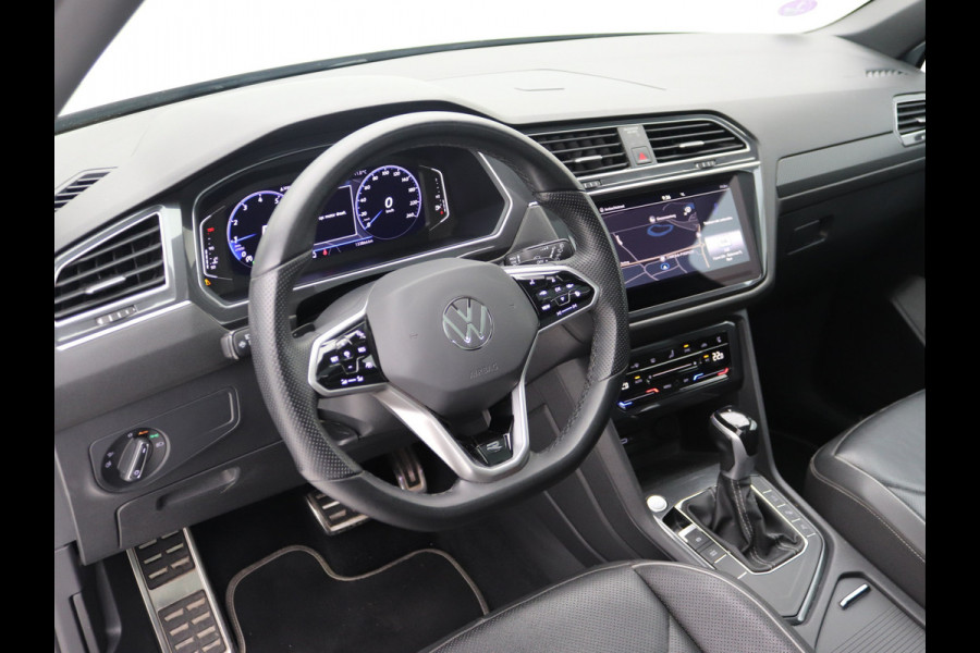 Volkswagen Tiguan Allspace 1.5 TSI R-Line 7p. Pano, Trekhaak, Stoelverwarming/ventilatie