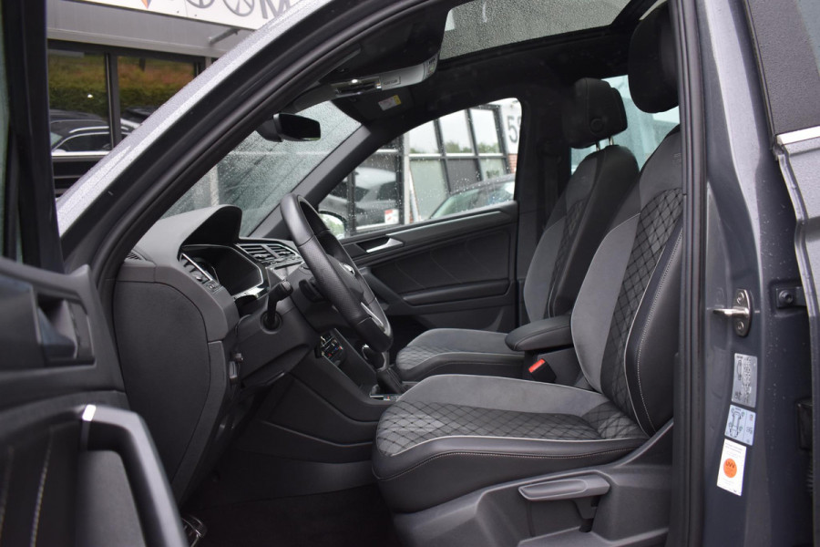 Volkswagen Tiguan 1.4 TSI eHybrid 3X R-Line Pano HUD Camera Trekhaak