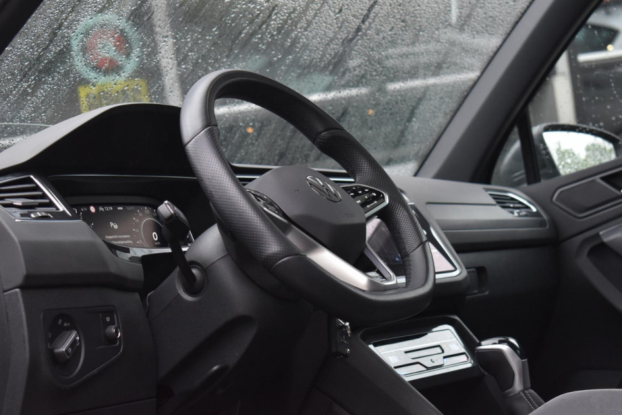 Volkswagen Tiguan 1.4 TSI eHybrid 3X R-Line Pano HUD Camera Trekhaak
