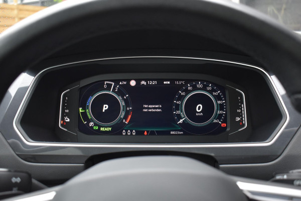 Volkswagen Tiguan 1.4 TSI eHybrid 3X R-Line Pano HUD Camera Trekhaak