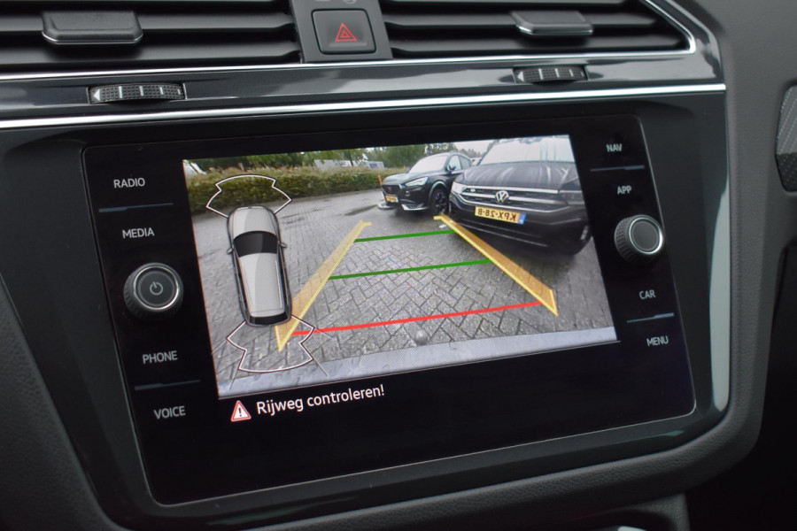 Volkswagen Tiguan 1.4 TSI eHybrid 3X R-Line Pano HUD Camera Trekhaak