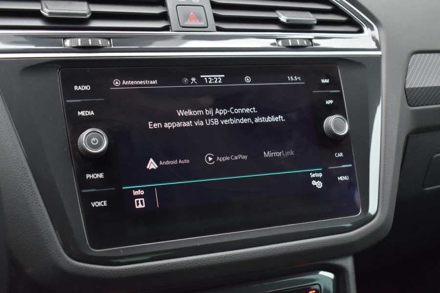 Volkswagen Tiguan 1.4 TSI eHybrid 3X R-Line Pano HUD Camera Trekhaak