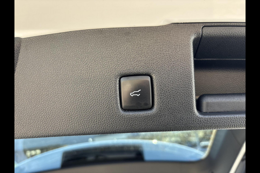 Ford Kuga 2.5 PHEV Titanium 225pk Adaptieve Cruise | Stoelverwarming | Head up Display | Achteruitrijcamera